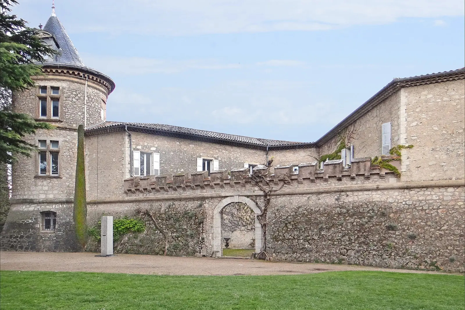 Château de Mouans-Sartoux abritant l'Espace de l'Art Concret
